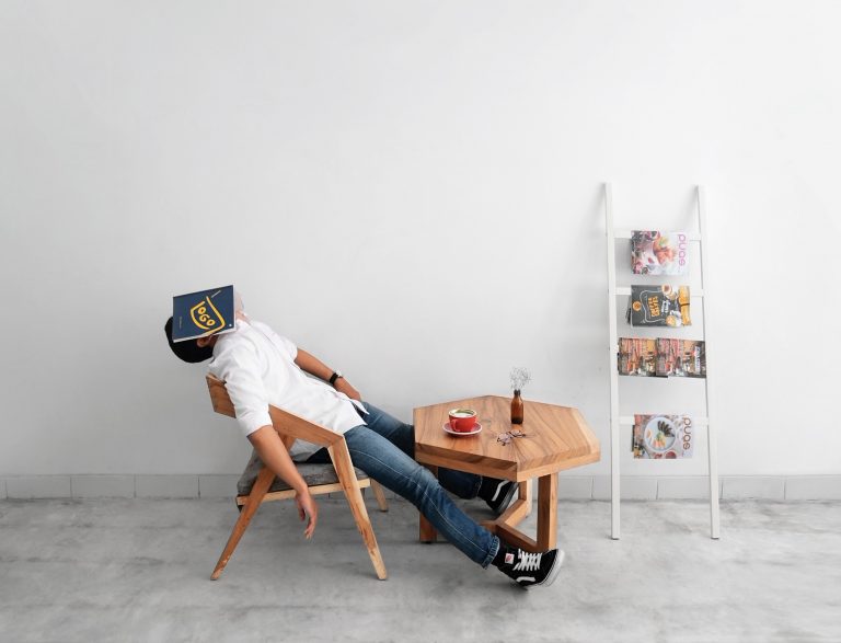 Αναβλητικότητα: 3 ιδέες για να απαλλαγείς.